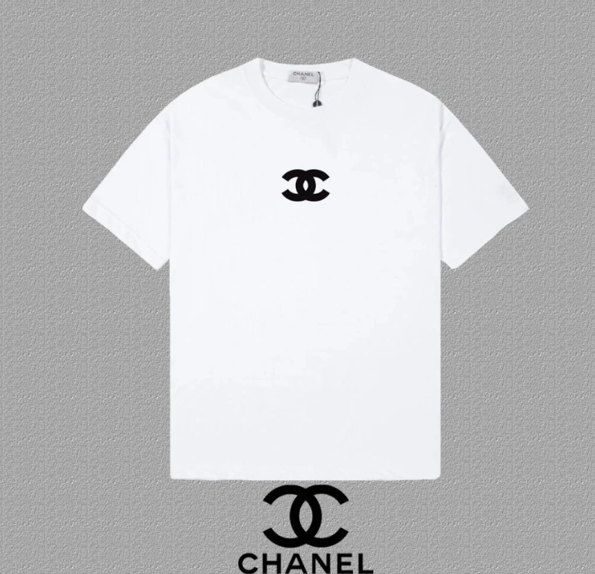CHANEL T-shirt