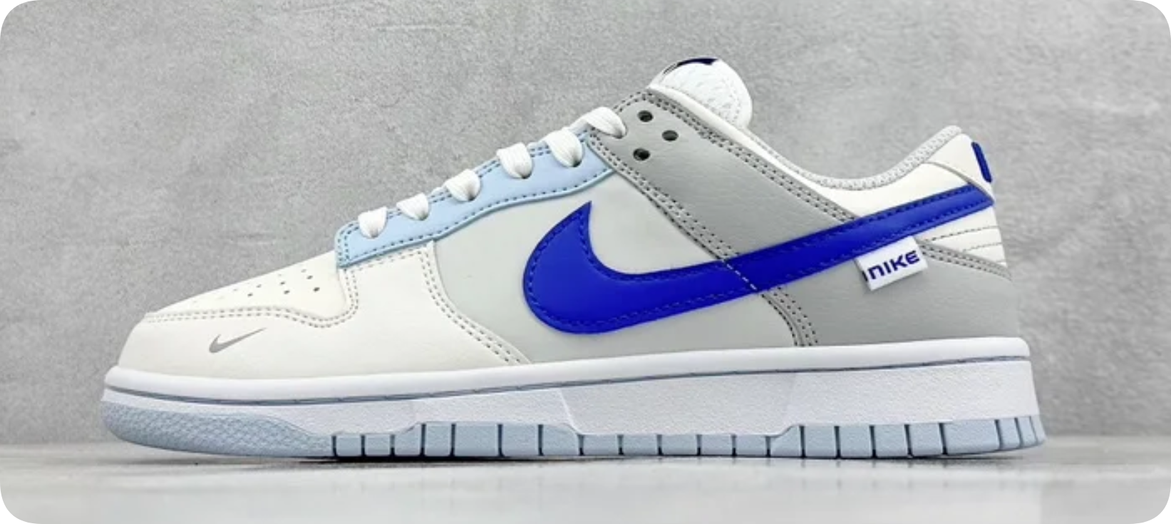 NIKE SB DUNK shoes