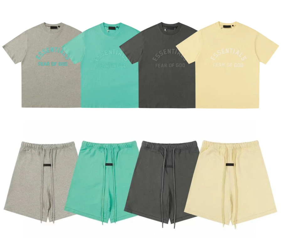 ESSENTIALS T-SHIRT