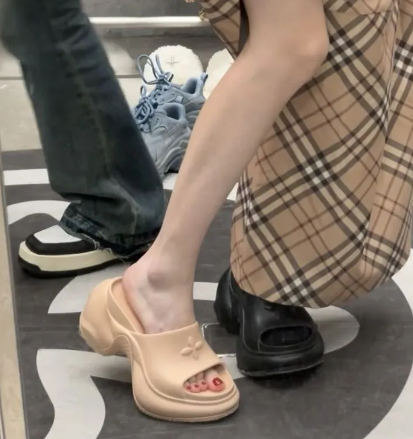 sandal