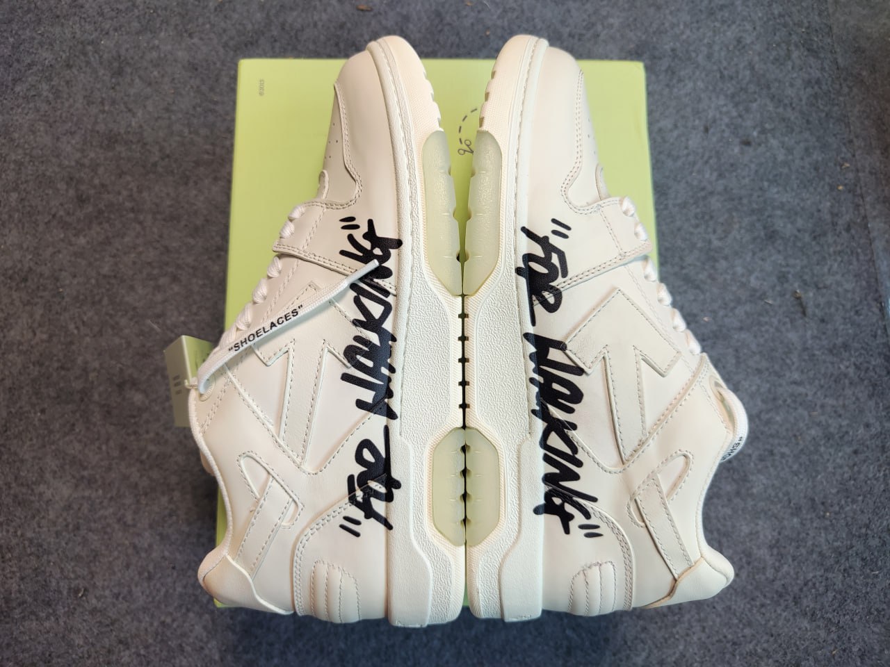 OFF-White